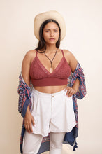 Load image into Gallery viewer, Waistband lace rust brami plus size lightweight and stretchy.
