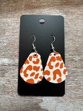 Load image into Gallery viewer, Cheetah Earrings