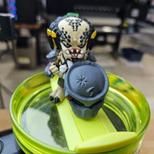 Load image into Gallery viewer, PRED ALIEN-3D PRINTED STRAW BUDDY
