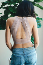 Load image into Gallery viewer, Patterned Lace Keyhole Bralette
