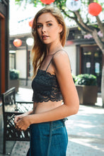 Load image into Gallery viewer, Wide Lace Bandeau Bralette
