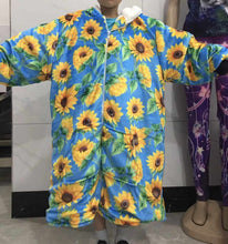 Load image into Gallery viewer, HOPO - HOODIE BLANKET RUN-PREORDER CLOSING 9/27
